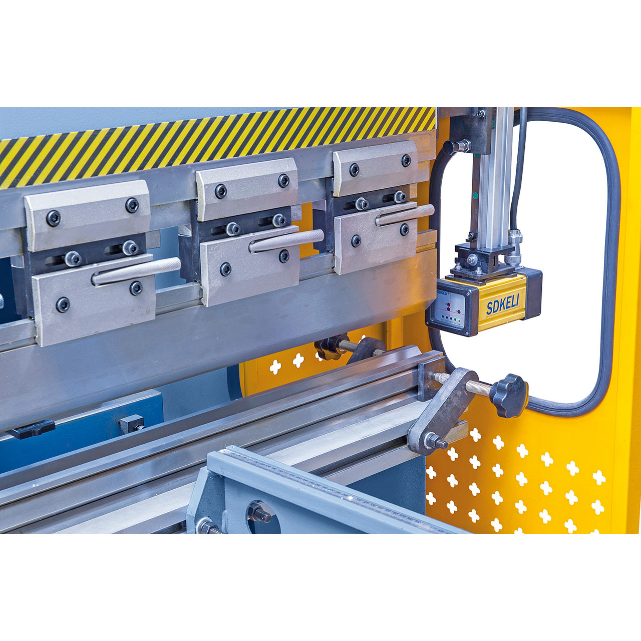 Presse Plieuse Hydraulique Bernardo AKPL 1600 x 40T - Image 5