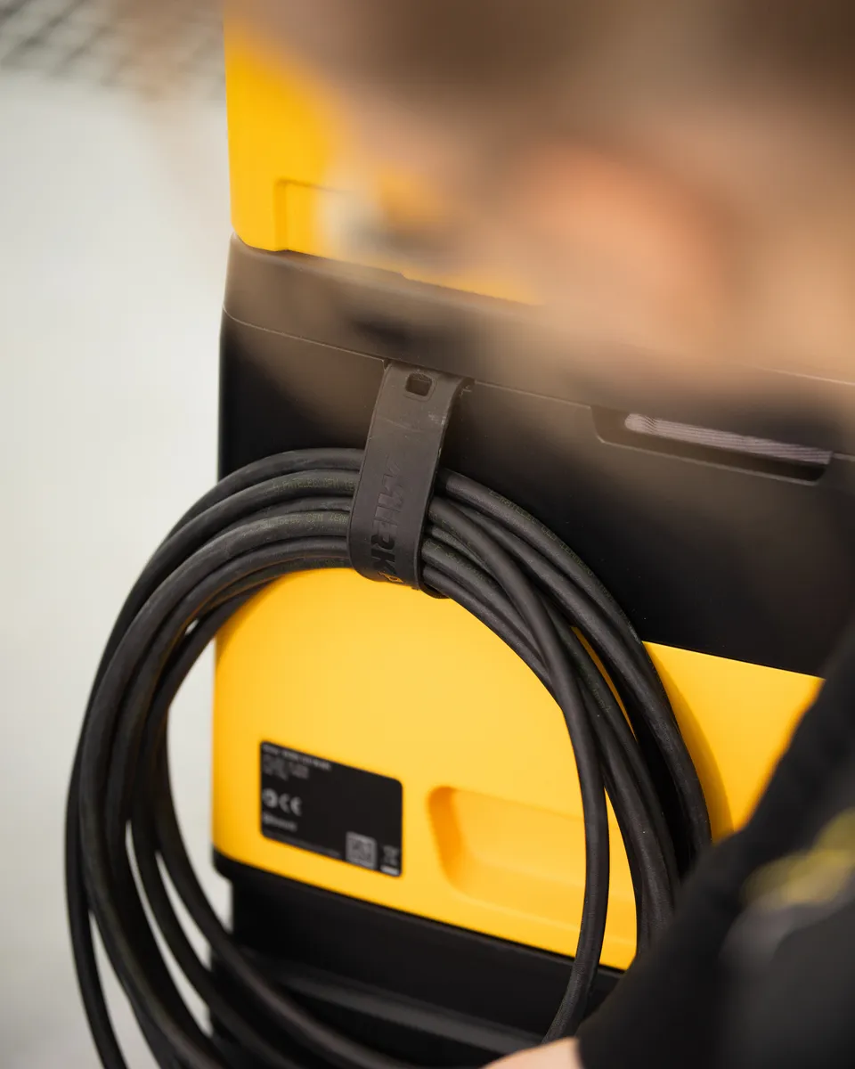 Aspirateur professionnel compact Mirka DEXOS 1217 AFC avec tuyau de 4m - Image 17