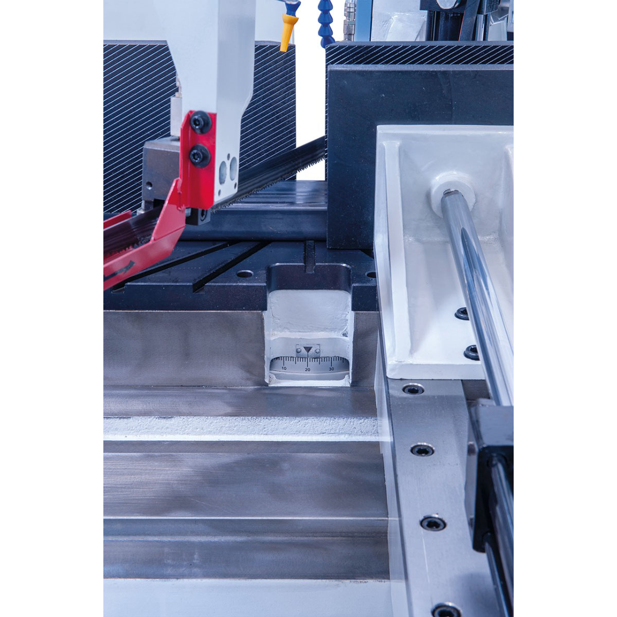 Scie à ruban à métaux Bernardo DGS 460 HV 400v - Image 11