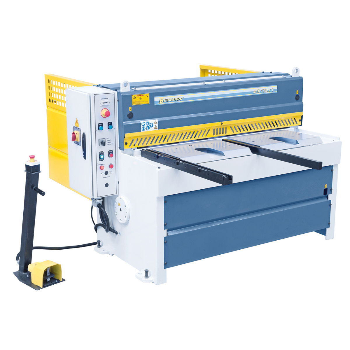 Cisaille guillotine motorisée MTA 1360 x 3 mm Bernardo
